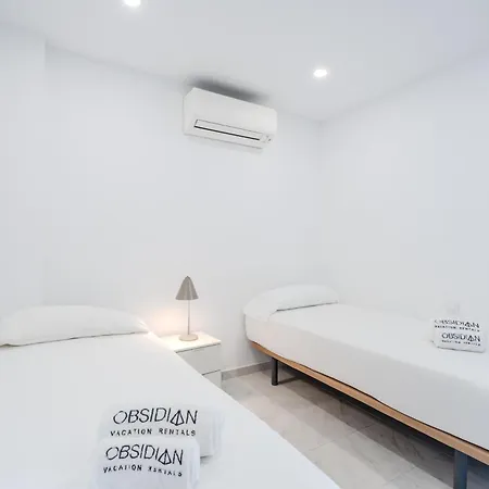 Obsidian Ocean Blue דירה