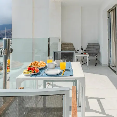 דירה Obsidian Ocean Blue Radazul